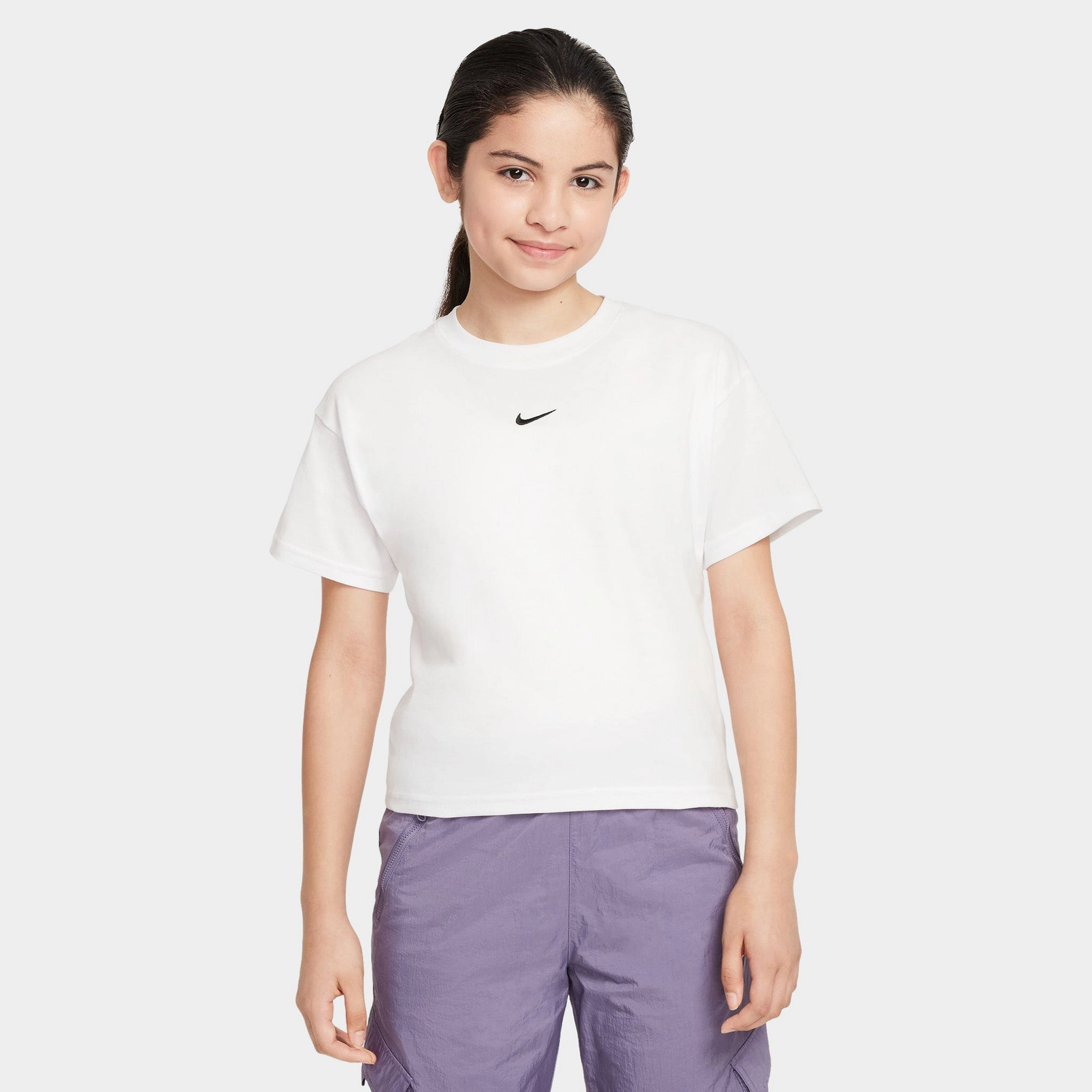 Nike Sportswear Essential Junior Girls' T-Shirt / White