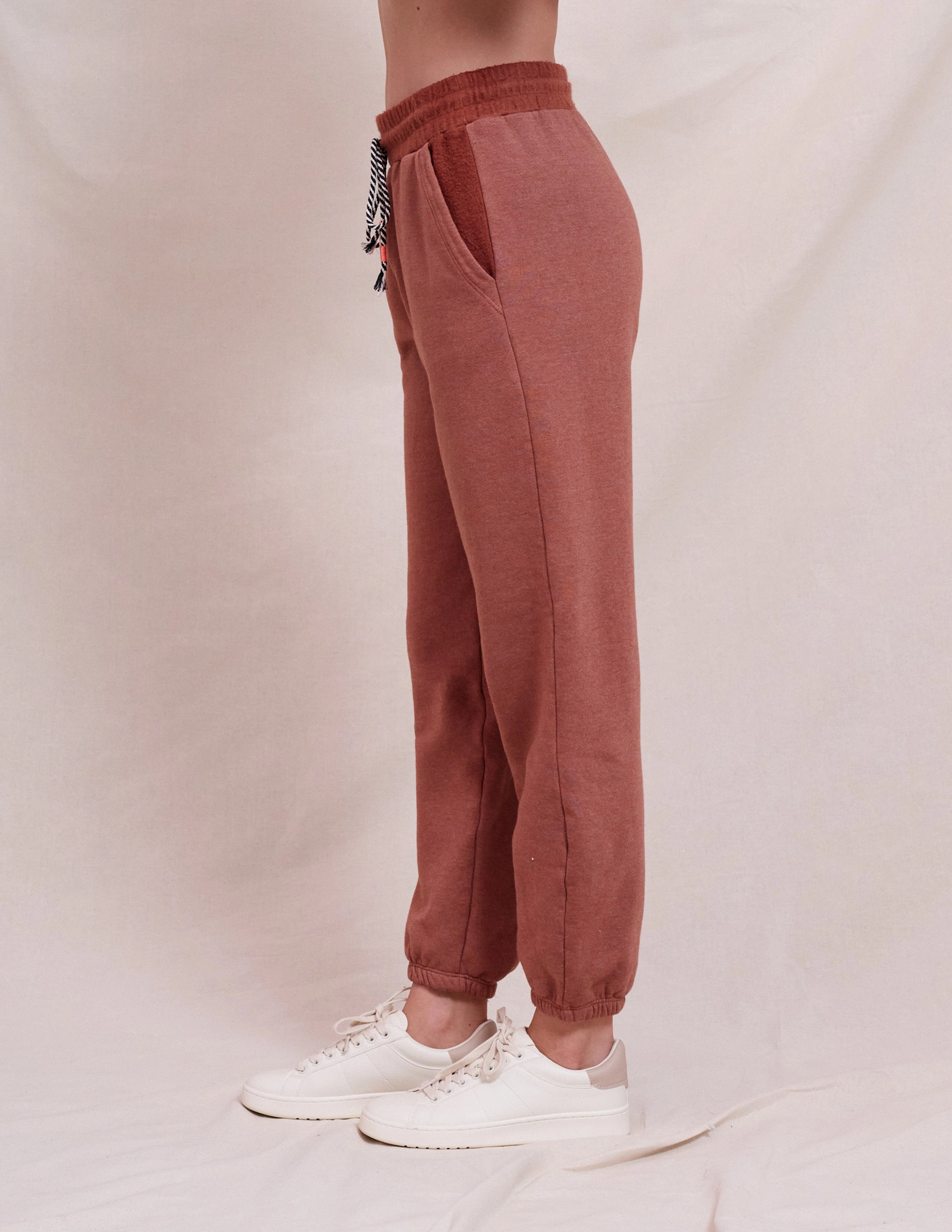 Sundry Jogger in Vintage Rust
