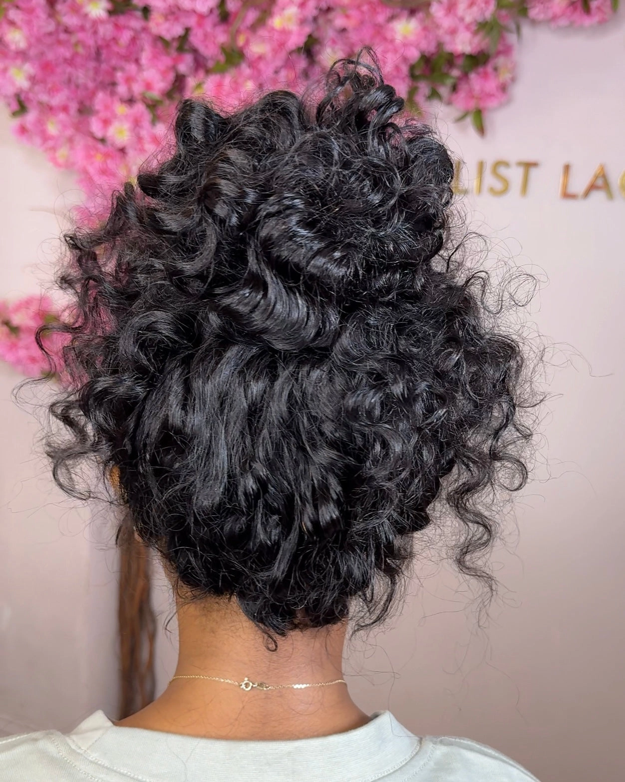 TAYLOR Deep Wave Glueless HD Lace Front Wig – Pre-Plucked Virgin Brazilian Hair