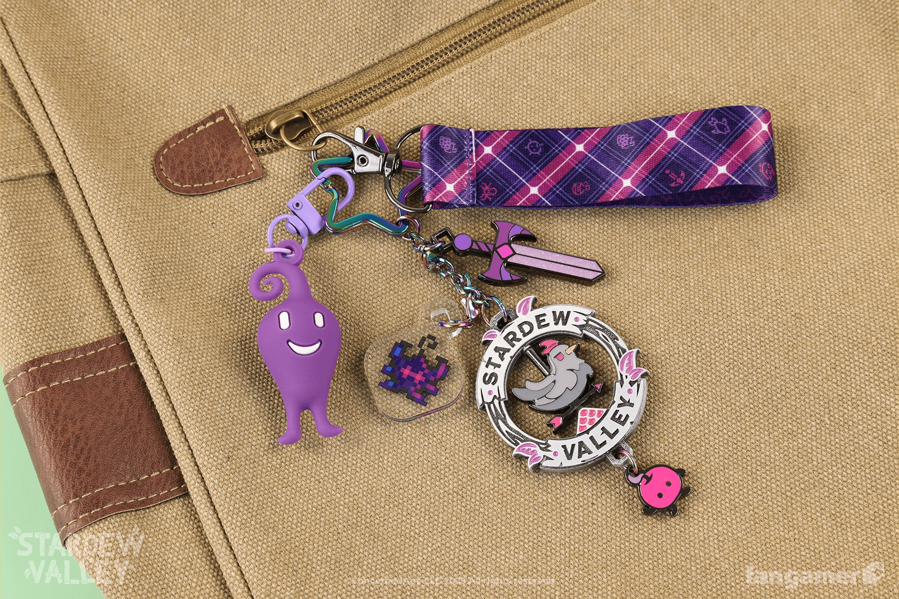Void Farmer Spinning Charm Keychain
