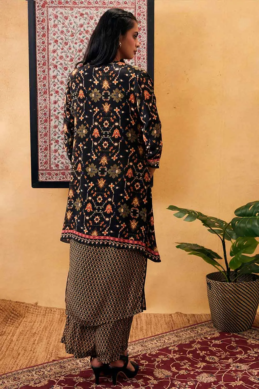 Zahra Printed Kurta Set With Jacket